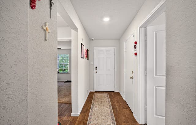 3-bedroom rental at 1050 Cozumel Emerald in San Antonio, TX — photo 5