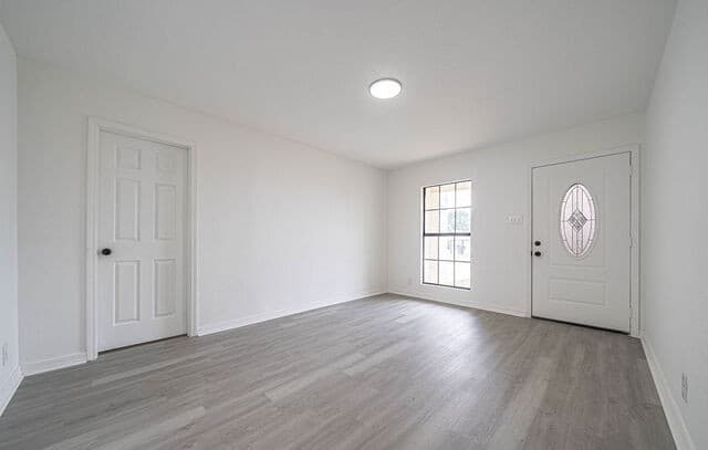 3-bedroom rental at 8607 Ludtke Ave in San Antonio, TX — photo 2