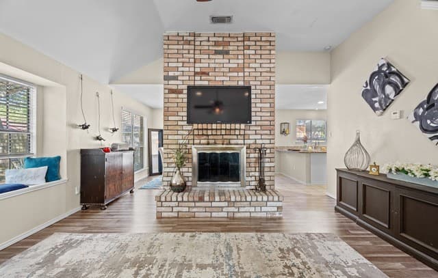 3-bedroom rental at 9219 Broxton Dr in San Antonio, TX — photo 4