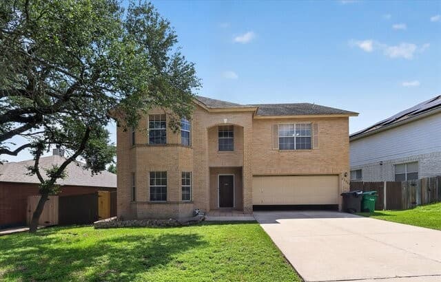 4-bedroom rental at 22023 Legend Point in San Antonio, TX — photo 2