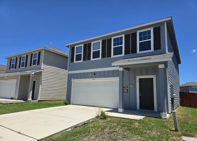 3-bedroom rental at 5115 Flying Hooves in San Antonio, TX — photo 3