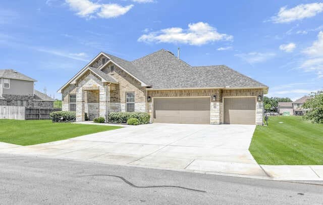 3-bedroom rental at 5021 Tupelo Row in San Antonio, TX — photo 3