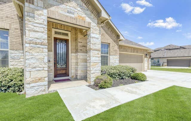 3-bedroom rental at 5021 Tupelo Row in San Antonio, TX — photo 4