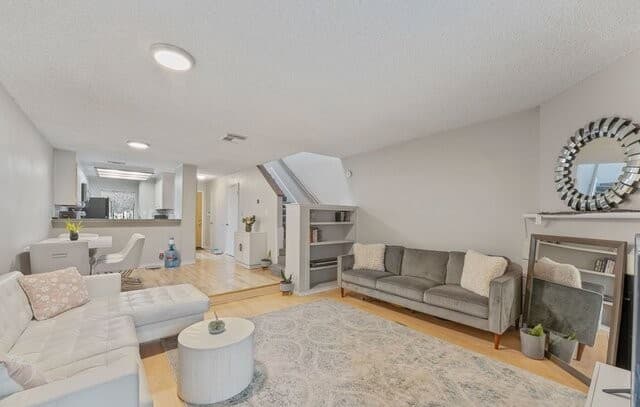 2-bedroom rental at 11815 Vance Jackson Unit 2304 in San Antonio, TX — photo 2