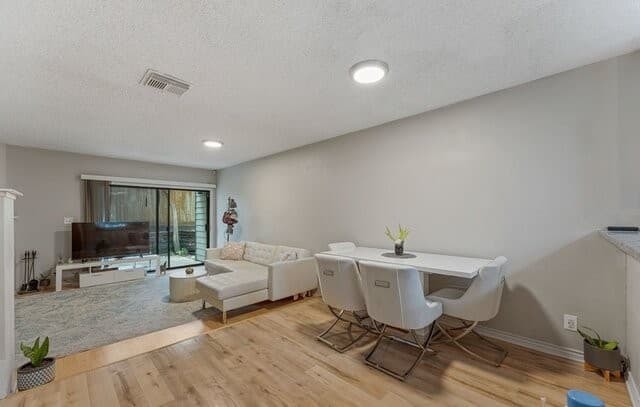 2-bedroom rental at 11815 Vance Jackson Unit 2304 in San Antonio, TX — photo 5