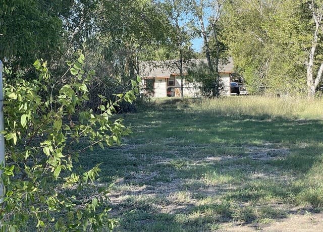 rental at 0 Yucca in San Antonio, TX — photo 2