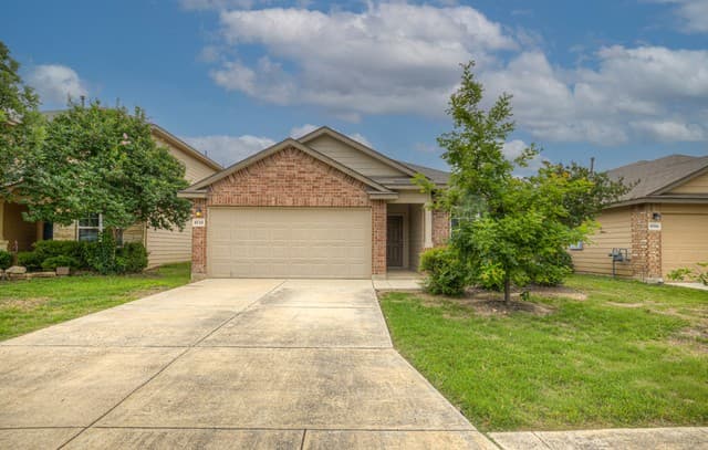 3-bedroom rental at 8510 Shooter Cv in San Antonio, TX — photo 1