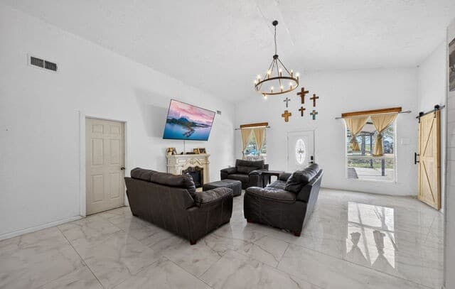 3-bedroom rental at 21633 S Jett Rd in San Antonio, TX — photo 5