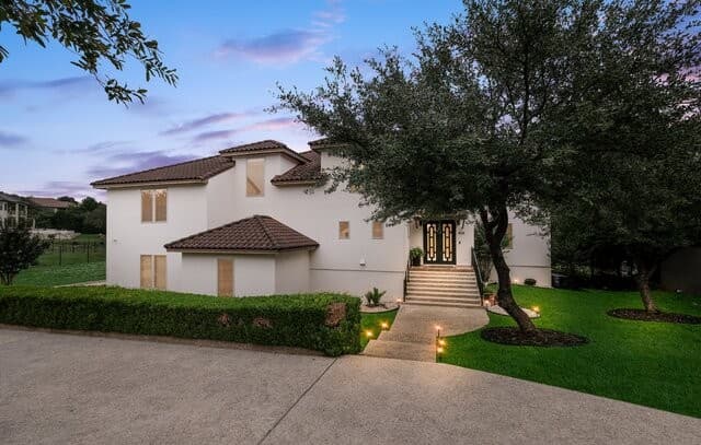5-bedroom rental at 426 Legacy Rdg in San Antonio, TX — photo 3