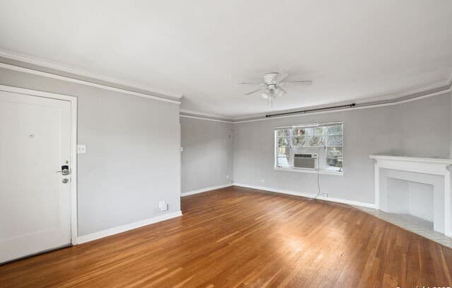 2-bedroom rental at 515 E Olmos Dr Unit 4 in Olmos Park, TX — photo 5