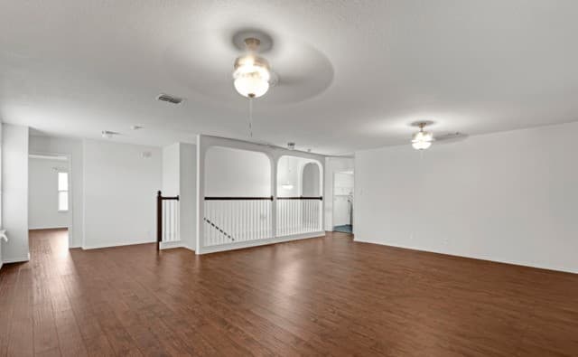 4-bedroom rental at 2730 Brighton Park in Converse, TX — photo 5