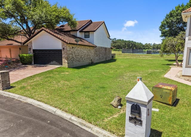 rental at 29431 Summit Ridge Dr in Fair Oaks Ranch, TX — photo 5