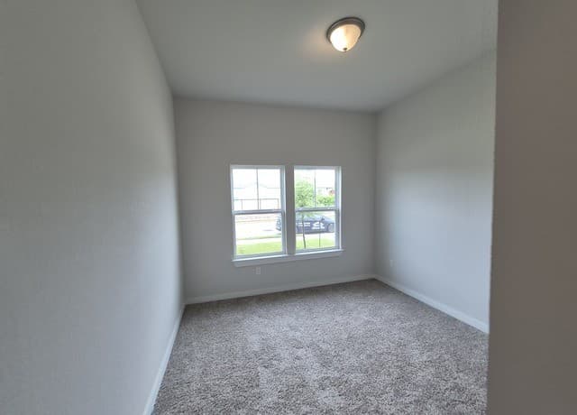 3-bedroom rental at 11321 Hollering Pass in Schertz, TX — photo 3