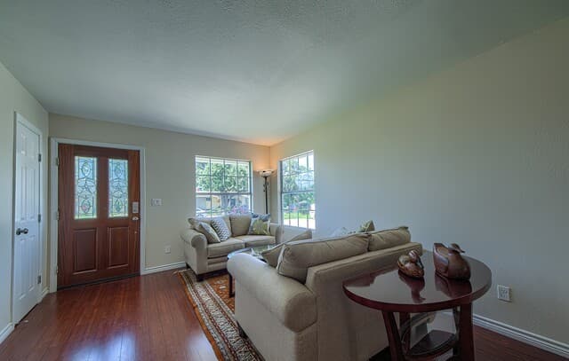 4-bedroom rental at 607 Rexford Dr in San Antonio, TX — photo 2