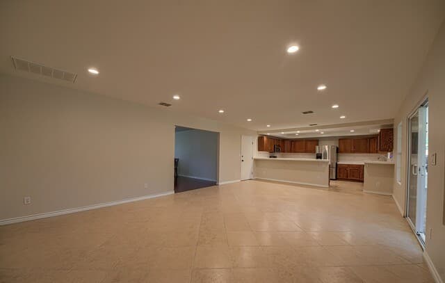 4-bedroom rental at 607 Rexford Dr in San Antonio, TX — photo 5