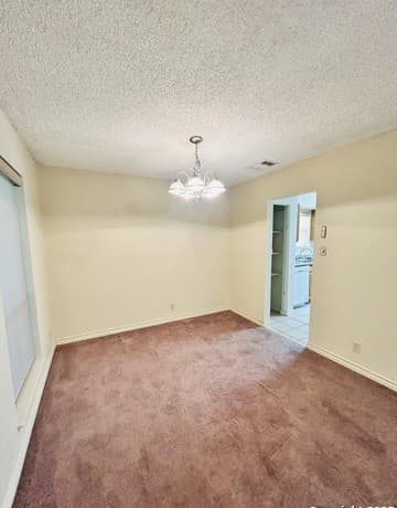 3-bedroom rental at 14810 Ridge Hill Dr. in San Antonio, TX — photo 3