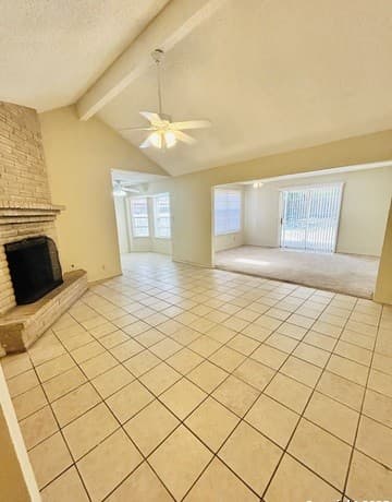 3-bedroom rental at 14810 Ridge Hill Dr. in San Antonio, TX — photo 4