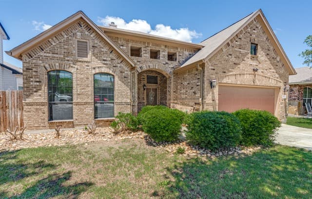3-bedroom rental at 21611 Seminole Oaks in San Antonio, TX — photo 2