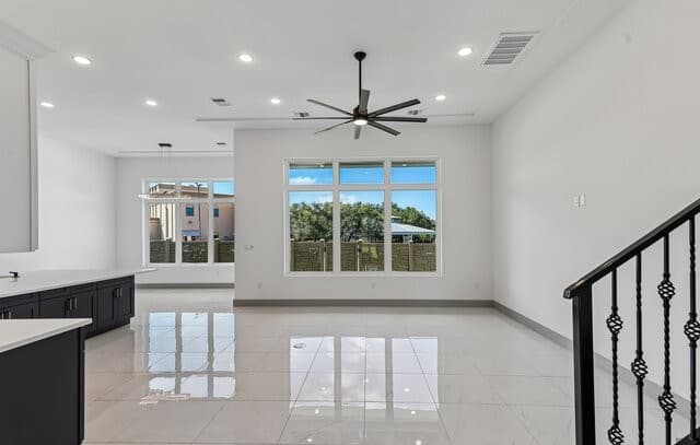 4-bedroom rental at 5226 Breeze Way in San Antonio, TX — photo 5