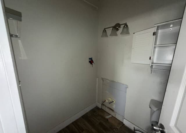 rental at 5408 S Flores St in San Antonio, TX — photo 5