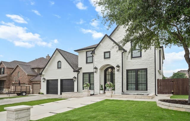 5-bedroom rental at 25519 Stormy Rock in San Antonio, TX — photo 3