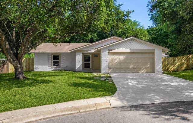 3-bedroom rental at 6731 Carters Blf in San Antonio, TX — photo 1