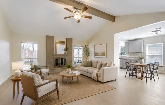 3-bedroom rental at 6731 Carters Blf in San Antonio, TX — photo 2