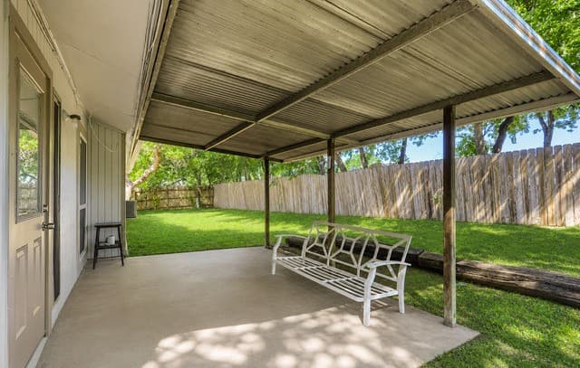 3-bedroom rental at 6731 Carters Blf in San Antonio, TX — photo 5