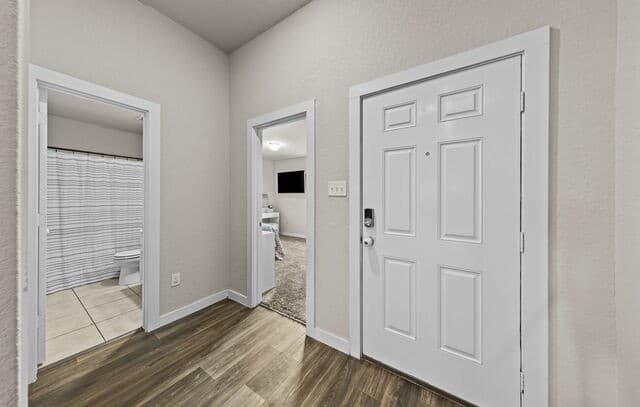 3-bedroom rental at 5403 Pearl Vly in San Antonio, TX — photo 2