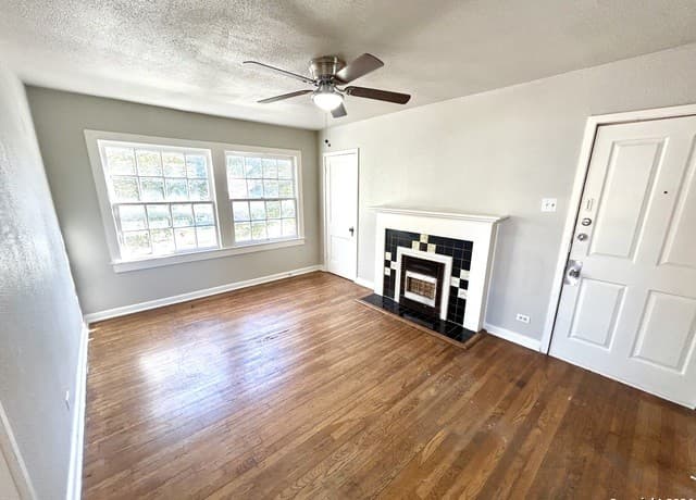 1-bedroom rental at 425 Maverick Street Unit 8 in San Antonio, TX — photo 5