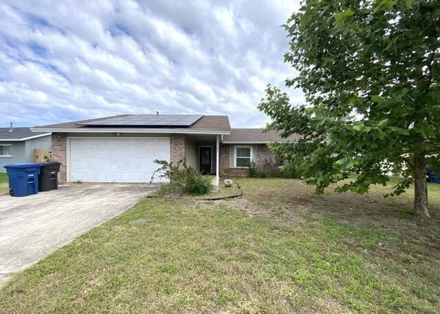 4-bedroom rental at 7127 Spring Flower St in San Antonio, TX — photo 2