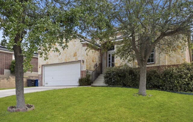 3-bedroom rental at 21814 Ruby Run in San Antonio, TX — photo 1