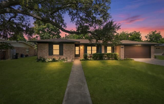 3-bedroom rental at 8607 Sagebrush Ln in San Antonio, TX — photo 1