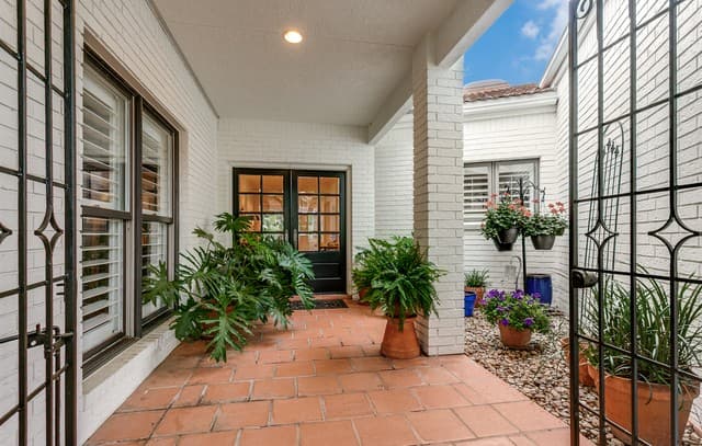 5-bedroom rental at 29341 No Le Hace in Fair Oaks Ranch, TX — photo 4