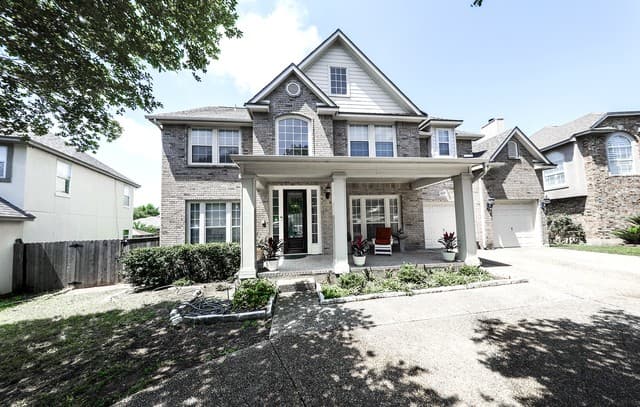 4-bedroom rental at 19507 Camino Rdg in San Antonio, TX — photo 2