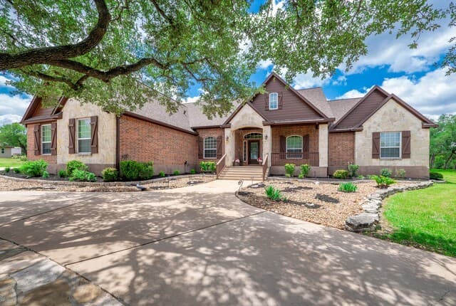 4-bedroom rental at 24607 Ripple Way in San Antonio, TX — photo 1