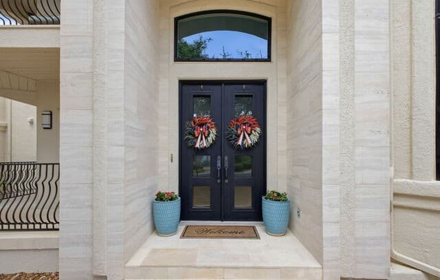 5-bedroom rental at 9 Vineyard Dr in San Antonio, TX — photo 2