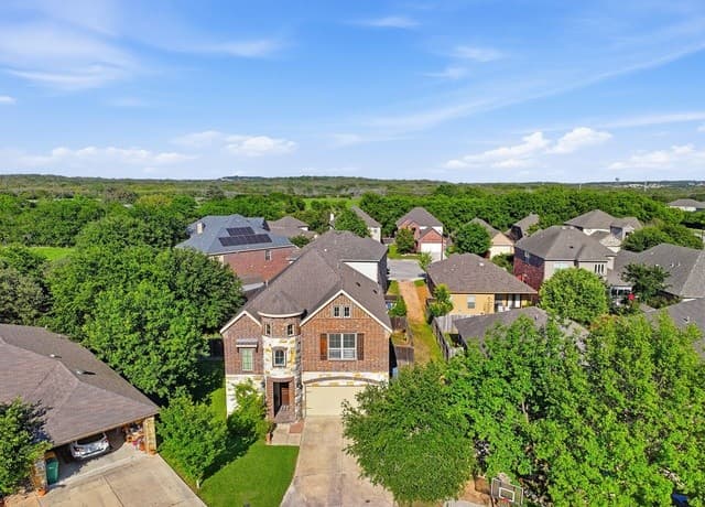 4-bedroom rental at 117 Retama Rd in Boerne, TX — photo 2