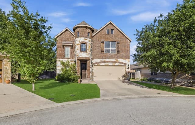 4-bedroom rental at 117 Retama Rd in Boerne, TX — photo 3