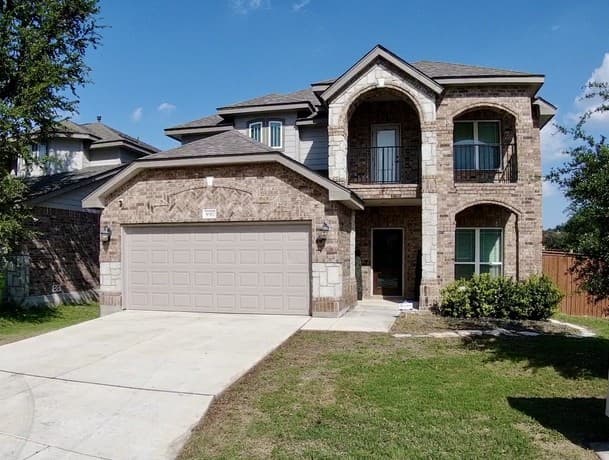 3-bedroom rental at 8502 Kallison Arbor in San Antonio, TX — photo 1
