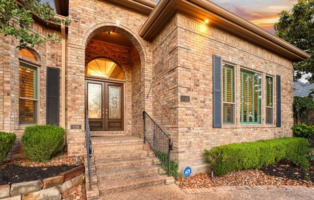 3-bedroom rental at 136 Westcourt Ln in San Antonio, TX — photo 3