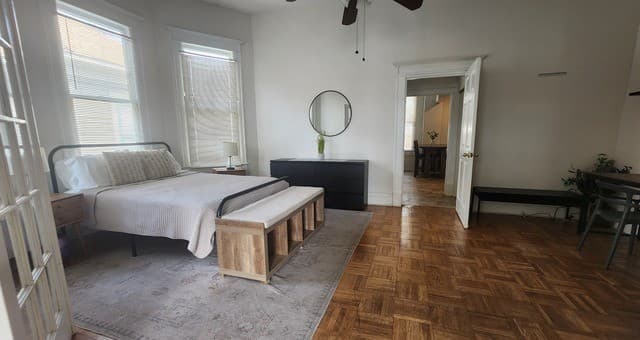 rental at 423 W Magnolia Ave in San Antonio, TX — photo 4