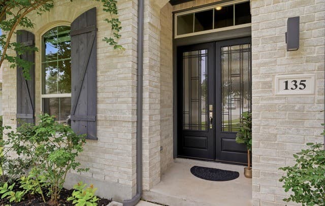 4-bedroom rental at 135 Wild Rose Hl in Boerne, TX — photo 2