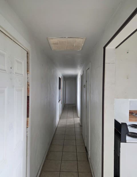 3-bedroom rental at 211 Dowman St in Schertz, TX — photo 2