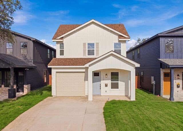 4-bedroom rental at 114 San Antonio Blvd in San Antonio, TX — photo 3