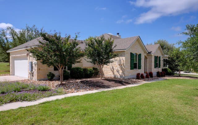 3-bedroom rental at 132 N Calvin Barrett in Blanco, TX — photo 3