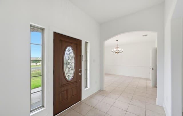 3-bedroom rental at 132 N Calvin Barrett in Blanco, TX — photo 5