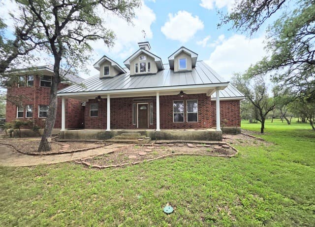 3-bedroom rental at 424 Lantana Mesa in Spring Branch, TX — photo 1