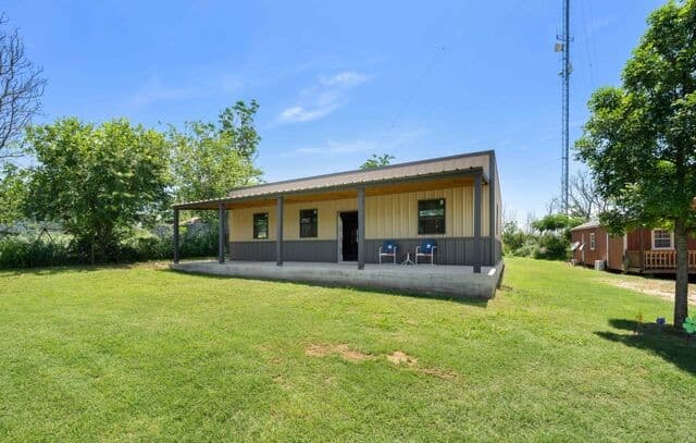 3-bedroom rental at 9195 S Loop 1604 E in Elmendorf, TX — photo 3