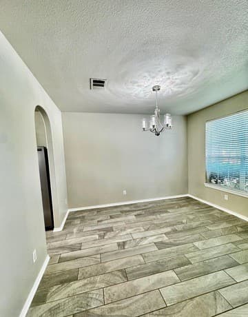 4-bedroom rental at 25602 Sophora in San Antonio, TX — photo 2